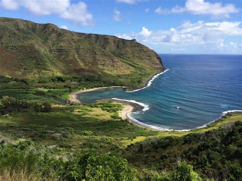 Delving Under the Depths of Molokai (Hawaii) To Soak Your Soul In ...