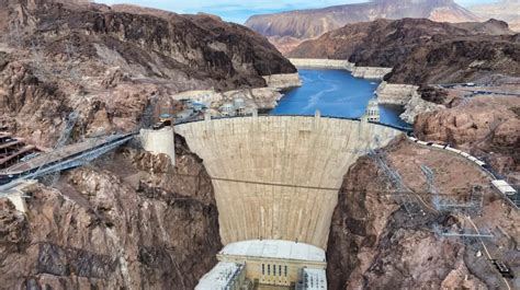 Facts About the Hoover Dam | Mental Floss Usa Landmarks, Iconic ...