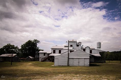 Texas Cotton Gin Museum - Places 2 Explore