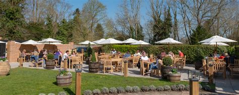 Fresh Food & Cask Ales - The Leather Bottle, Mattingley