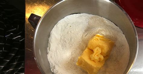 The Easiest Method To Cream Butter When Baking