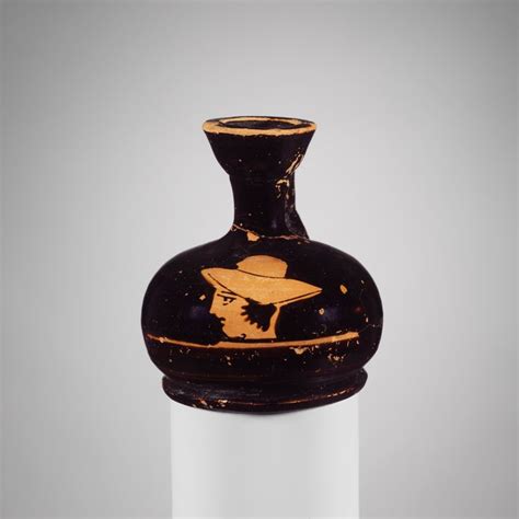 Petasos hat | Ancient greek art, Ancient pottery, Greek vases