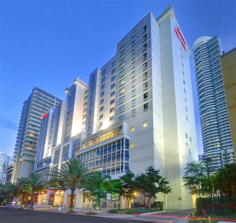 HAMPTON INN & SUITES BY HILTON MIAMI BRICKELL DOWNTOWN - UPDATED 2021 ...