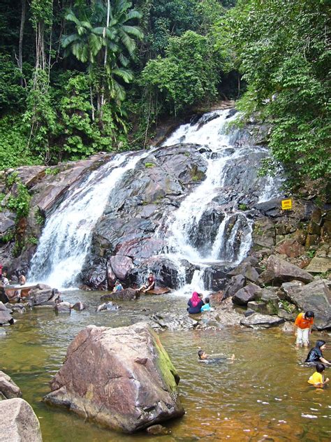 Have fun, stay cool at Kota Tinggi Waterfall in Johor | The Star