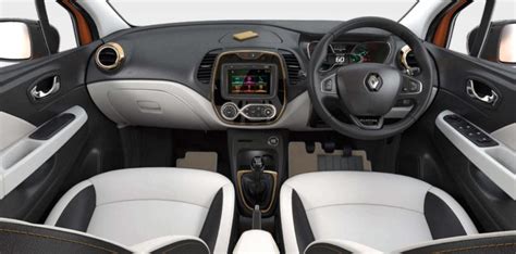 Renault Captur First Drive Review - Car India