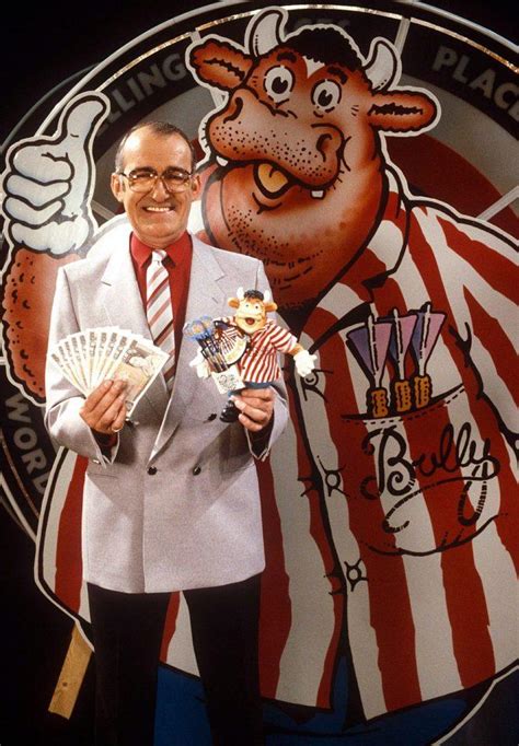 Jim Bowen dead aged 80 – Bullseye host and comedian passes away