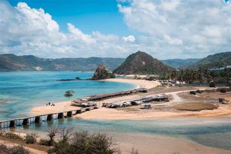 17 Best Kuta Lombok Beaches: A Guide to Amazing Beaches in South Lombok ...