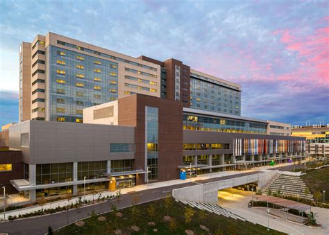 Toronto hospital sets high bar for sustainability - Construction Canada