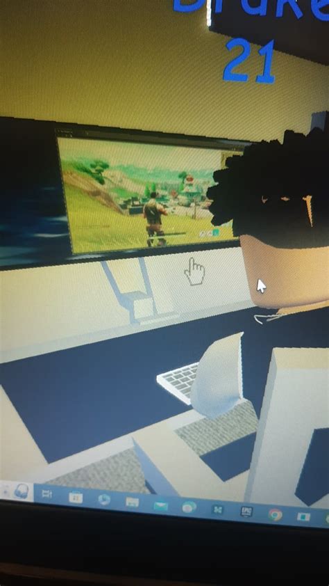 Fortnite is on roblox brookhaven? : r/AliA