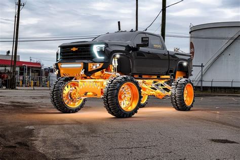 2024 Chevy Silverado HD Jumps on the Extreme Mall Crawler Scene With ...