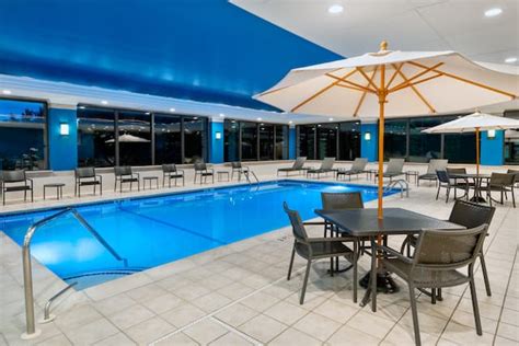 Hampton Hotels in Farmington, CT - Find Hotels - Hilton