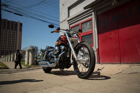 2016 Harley-Davidson Dyna Wide Glide Review