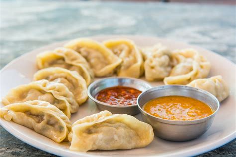 6 Kuliner India yang Rasanya Bikin Lapar Seketika, Momos Mirip Dimsum ...