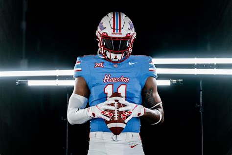 University of Houston announces Oilers-inspired jerseys for season ...