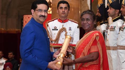 Padma Awards 2023: Aditya Birla Group Chairman Kumar Mangalam Birla ...