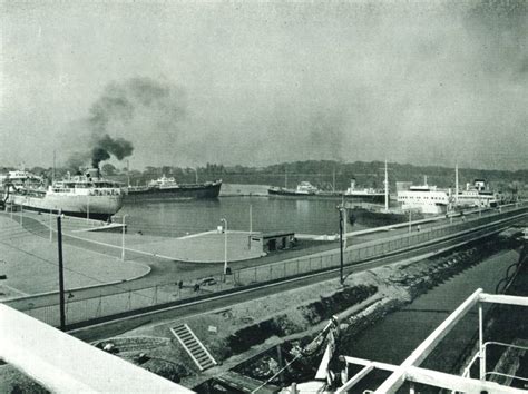 History World - Old Photo - Manchester Ship Canal