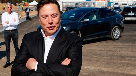 Tesla Rally Makes Elon Musk World's Richest Person - The New York Times