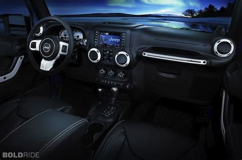 white with blue jeep wrangler - Google Search | Jeep wrangler interior ...