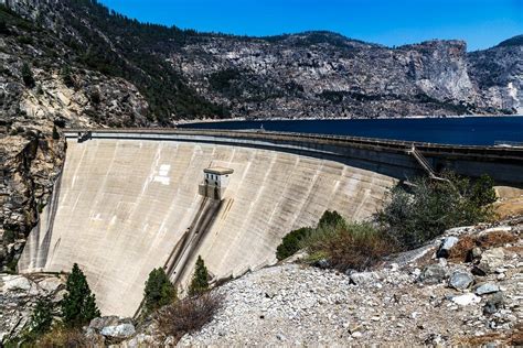 O'Shaughnessy Dam and the Hetch Hetchy Reservoir, Yosemite [OC ...