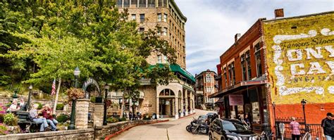 Basin Park Hotel | Downtown Eureka Springs Hotel