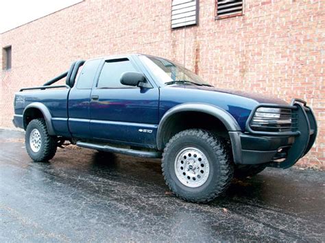 Chevy S-10 Pickup ZR2 Lift Kit - Four Wheeler Magazine - FOUR WHEELER ...