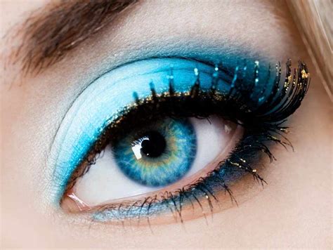 Best Eyeliner Color for Blue Eyes ⋆ Instyle Fashion One