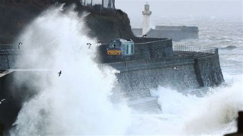 Storm Ciara to hit region on Sunday | ITV News Border