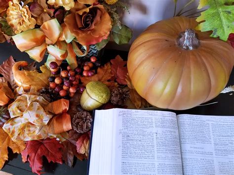 Fall Bible Studies – Loving God, Our Neighbors, and Each Other