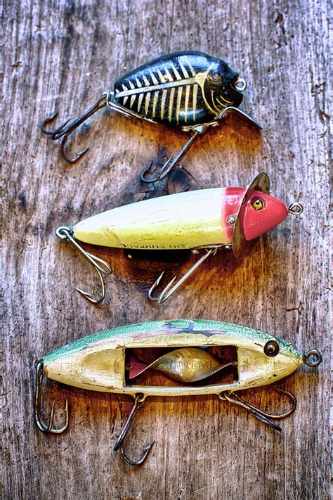 A vintage fishing lure Collectibles Art & Collectibles Memorabilia etna ...