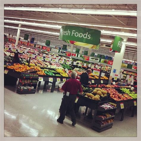 Walmart Grocery Pickup - 220 visitors