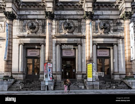 Brussels museum fine arts hi-res stock photography and images - Alamy