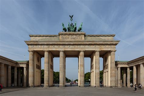 Brandenburg Gate - Wikipedia