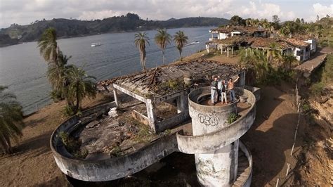 Así son algunas de las 500 mansiones abandonadas de Pablo Escobar