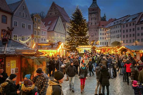 The History of Europe’s Christmas Markets - VisitCroatia.com - Tasteful ...