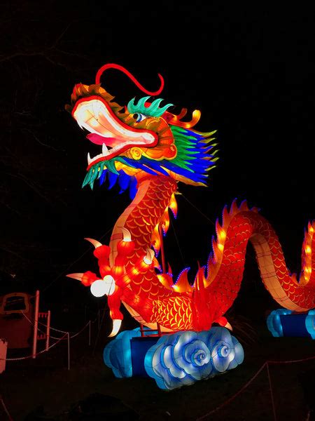 The Giant Lanterns of China – Hand Over Your Fairy Cakes