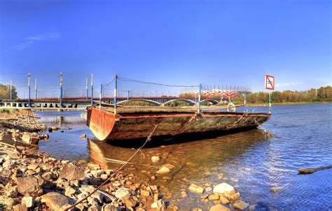 Vistula River, Warsaw, Poland | HDR creme