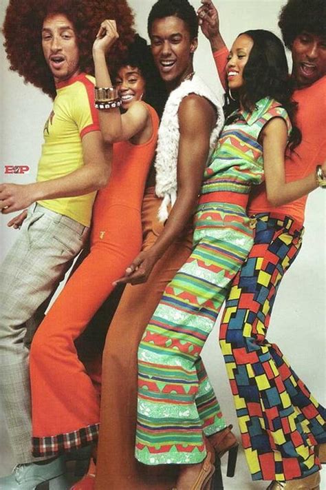 70s Disco Fashion and retro party outfit inspiration, 70s women fashion ...