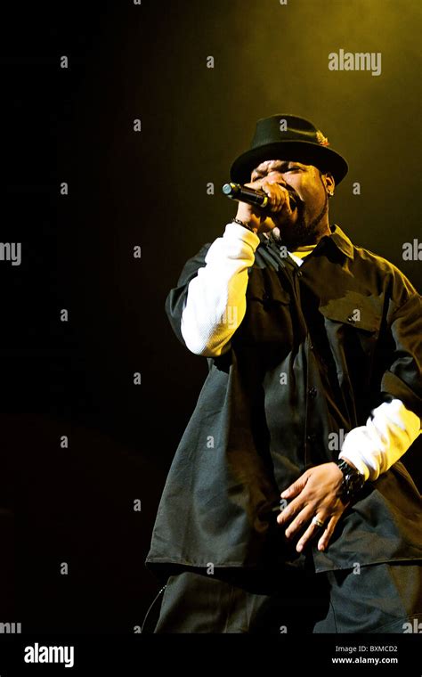 Rapper Ice Cube performing live in concert Stock Photo - Alamy