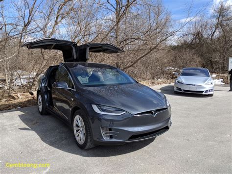 tesla model x butterfly doors - DanangCandra