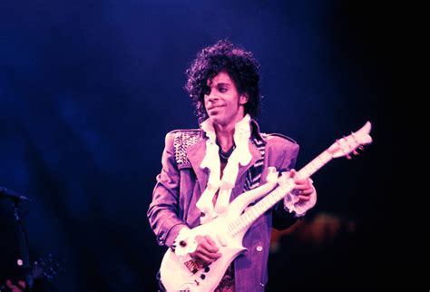 Legendary Singer Prince Has Died at Age 57 | Glamour