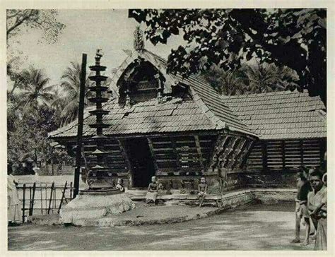 Guruvayoor around 1917 | Krishna temple, Temple, Kerala travel