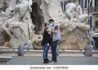 Family Metro Pandemic Covid 19 Stock Photos - 168 Images | Shutterstock