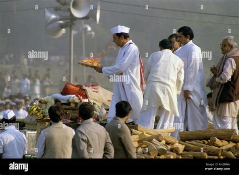 Funeral of Prime Minister Indira Gandhi in New Delhi in October Stock ...