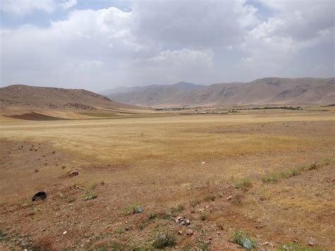 Persian Plateau Scenery - En route to Kangavar - Western I… | Flickr