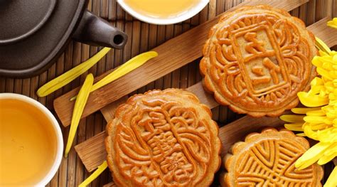 5 Ways How to Celebrate the Mooncake Festival at Home | Modern Parenting