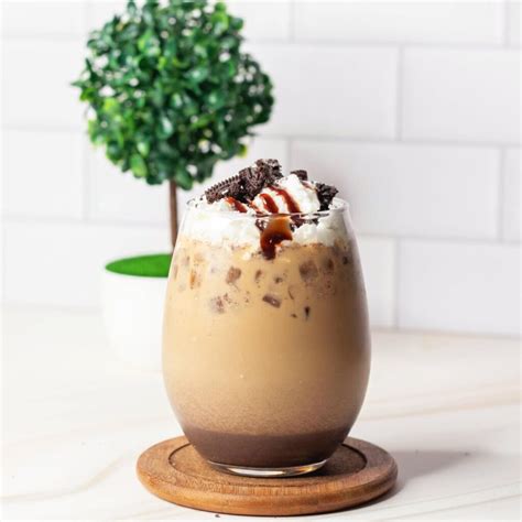 Mocha Frappe Starbucks Copycat – 3 Easy Steps recipe | EYC