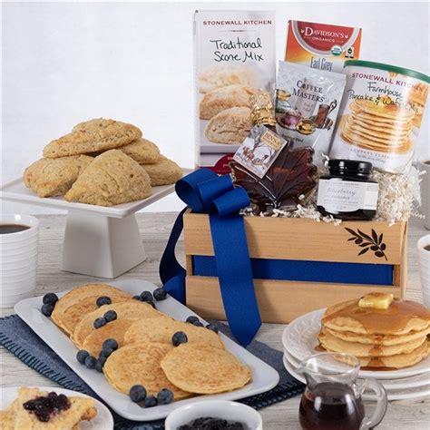 Pancake Gift Basket Select by GourmetGiftBaskets.com