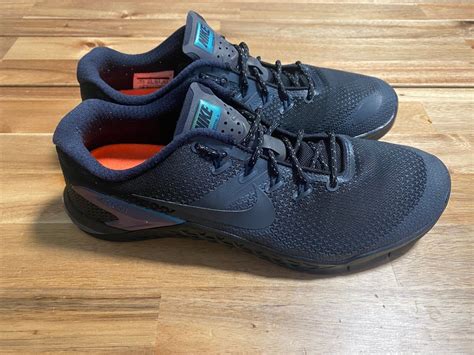 Size Men's 10.5 - Nike Metcon 4 Black w/ Metallic trim (RS001RB) | eBay