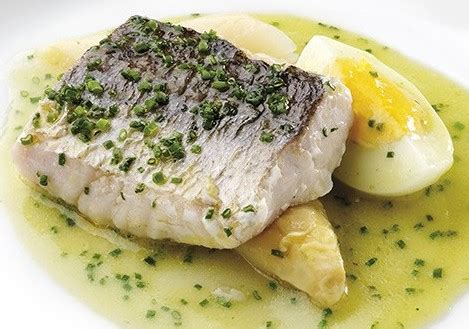 Merluza en Salsa Verde - Pescados y mariscos - Blog de CARMEN ANGELI ...