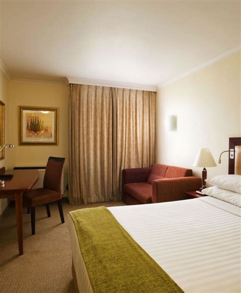 Century City Accommodation | StayEasy Century City Rooms